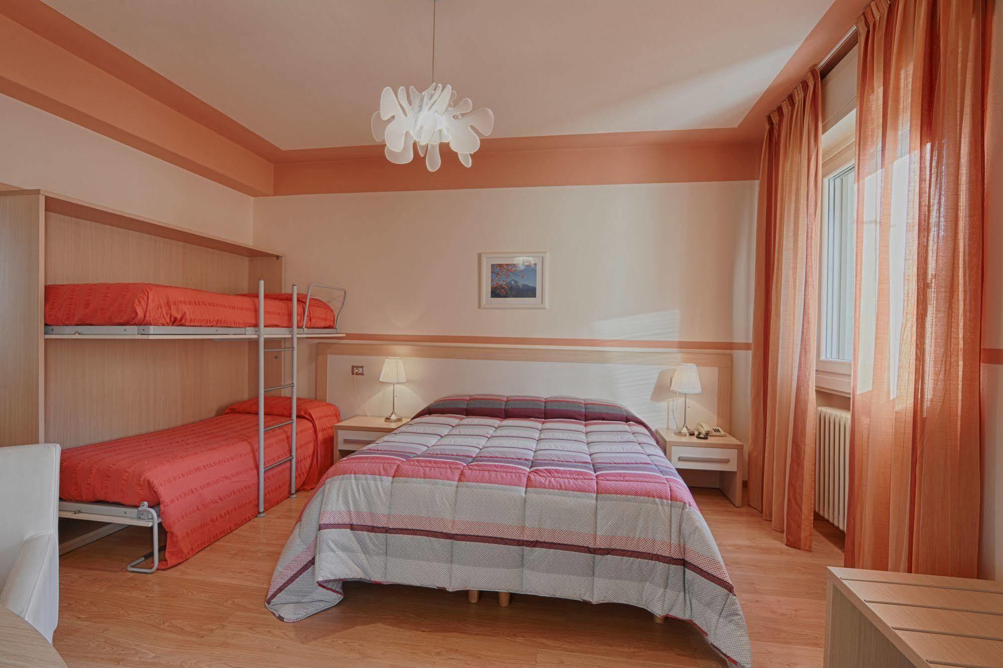 Hotel Europa - Sorico Exteriér fotografie
