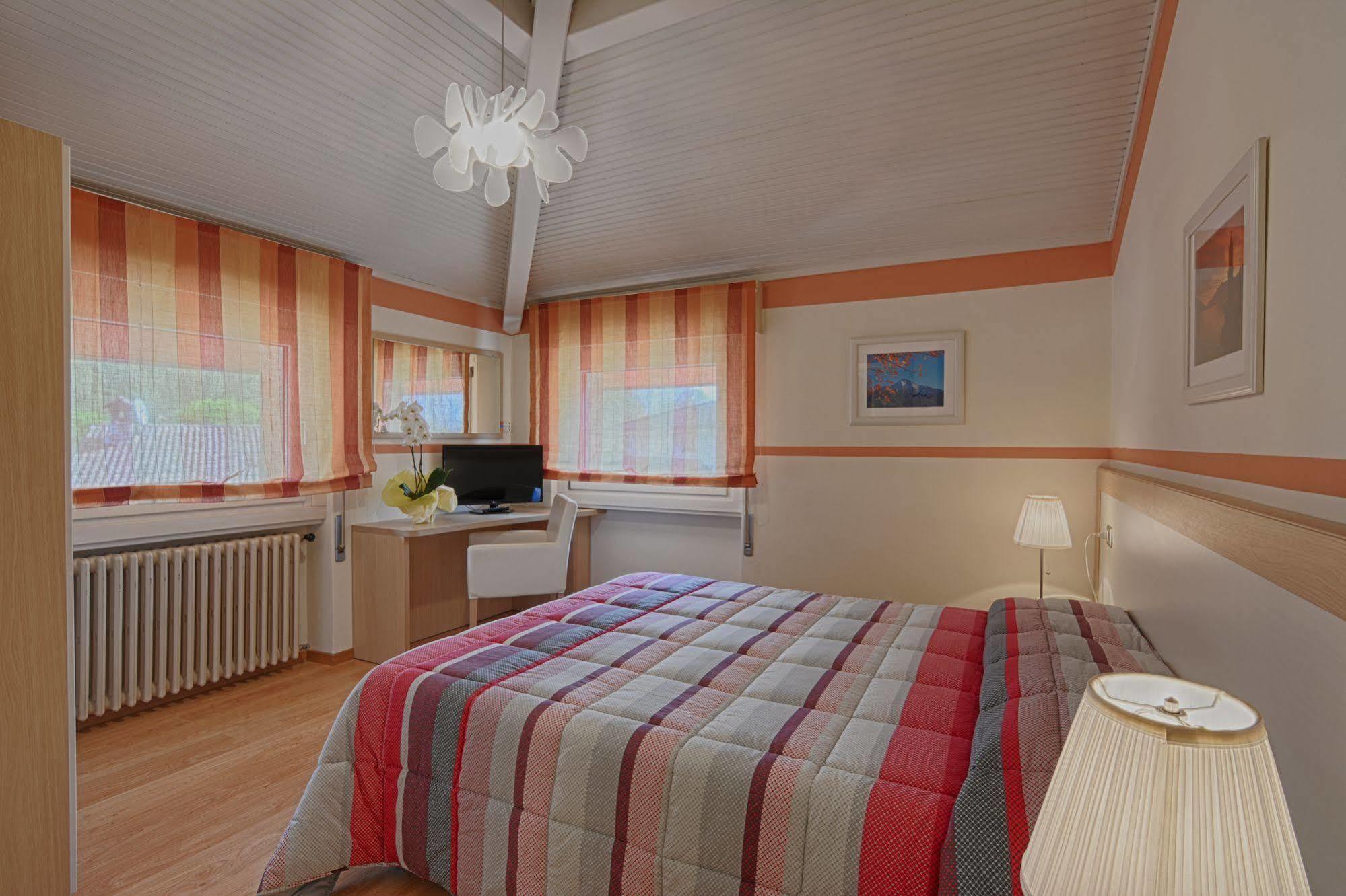 Hotel Europa - Sorico Exteriér fotografie